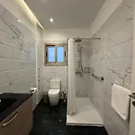 شقة Bella's Place - Stylish 2bd With Large Veranda لارنكا