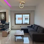 Bella's Place - Stylish 2bd With Large Veranda Larnaca