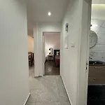 Bella's Place - Stylish 2bd With Large Veranda Larnaca
