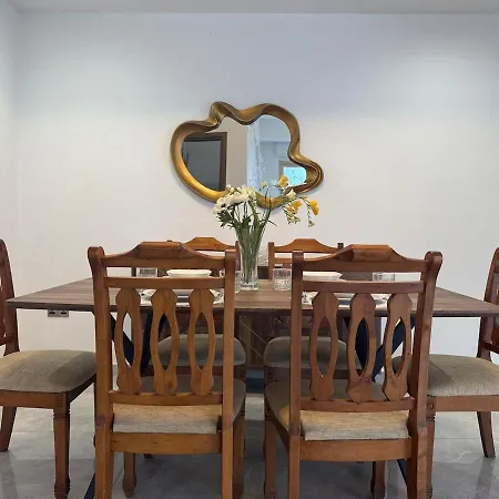 Apartment Bella's Place - Stylish 2bd With Large Veranda